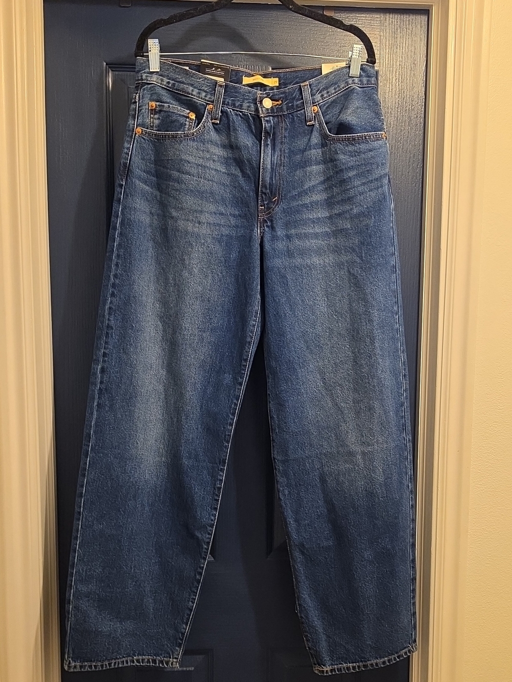 Levi's Women's 29 X 32 Baggy Daddy Jeans MID RISE